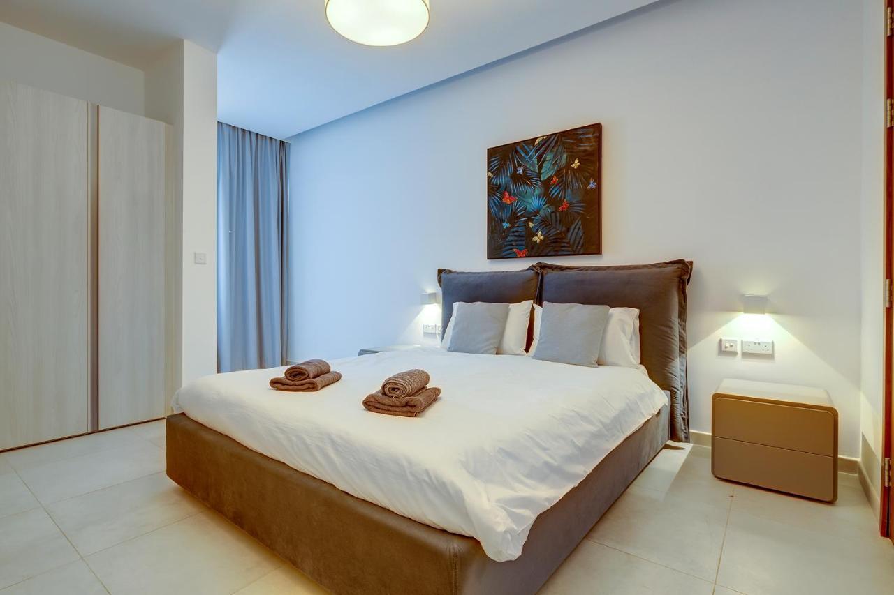 Luxe With Valletta And Harbour Views Sliema